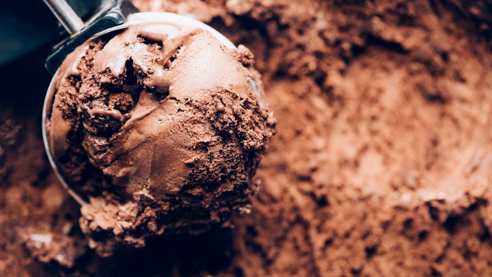Read more about the article What Happened To Those Chocolate Ice Cream Balls In A Container?